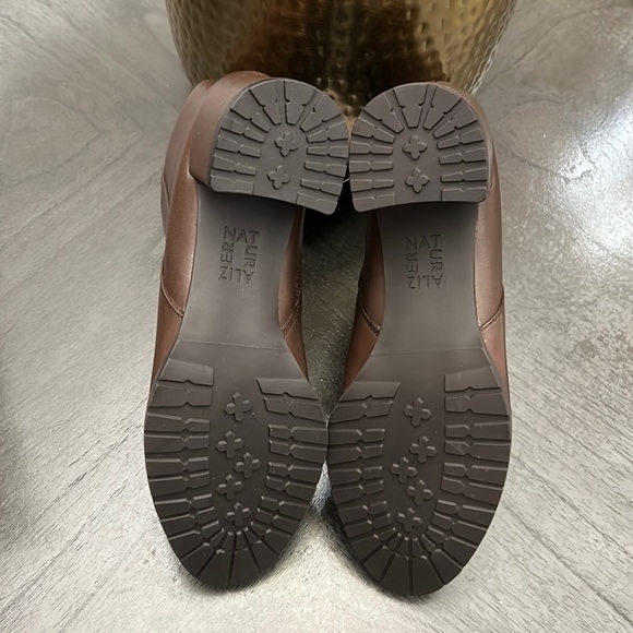 NATURALIZER Bay Chocolate Waterproof Leather - Picture 3 of 13